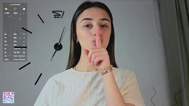 MableHort online show from December 15, 2025, 4:17 am