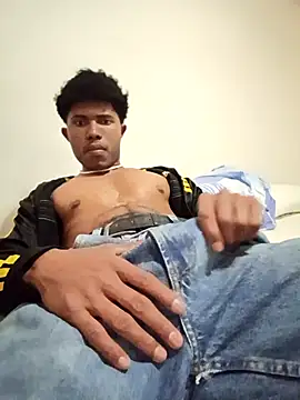 Snapshot of man_black_hot24 chatting on December 4, 2025, 8:17 pm man black hot24 online show from December 4, 2025, 8:17 pm