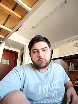 Snapshot of Koma001 chatting on February 17, 2026, 3:14 am Koma001 online show from February 17, 2026, 3:14 am