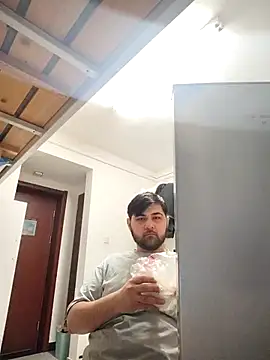 Snapshot of Koma001 chatting on February 17, 2026, 5:30 pm Koma001 online show from February 17, 2026, 5:30 pm