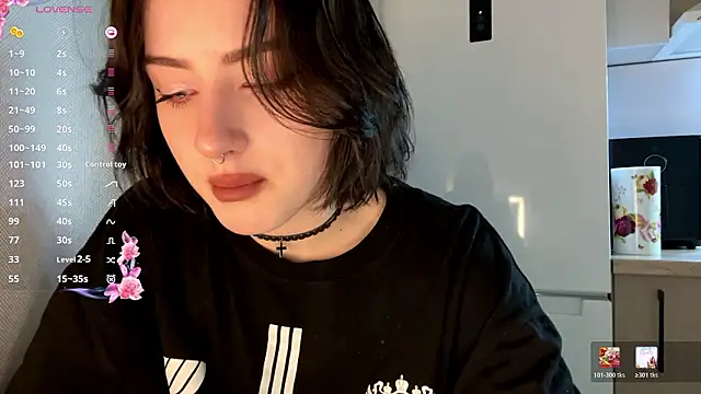 Snapshot of Meowluly chatting on February 18, 2026, 1:51 pm Meowluly online show from February 18, 2026, 1:51 pm