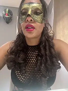 Snapshot of LunnaMaska chatting on March 17, 2026, 3:04 pm LunnaMaska online show from March 17, 2026, 3:04 pm