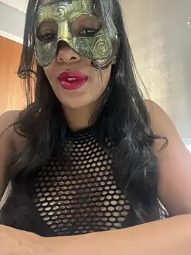 Snapshot of LunnaMaska chatting on March 24, 2026, 4:12 pm LunnaMaska online show from March 24, 2026, 4:12 pm