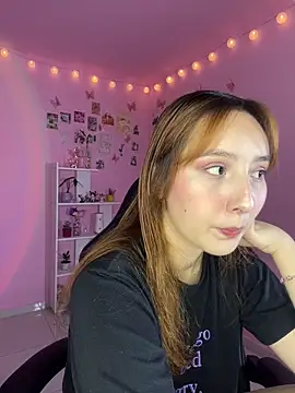 Snapshot of Davne_ chatting on February 1, 2026, 10:52 pm Davne online show from February 1, 2026, 10:52 pm