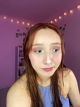 Snapshot of Davne_ chatting on February 10, 2026, 10:58 pm Davne online show from February 10, 2026, 10:58 pm