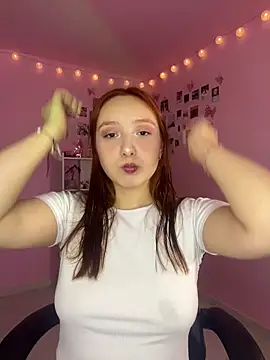 Snapshot of Davne_ chatting on February 12, 2026, 12:38 am Davne online show from February 12, 2026, 12:38 am