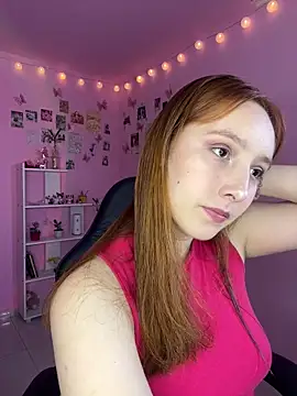 Snapshot of Davne_ chatting on February 22, 2026, 9:57 pm Davne online show from February 22, 2026, 9:57 pm