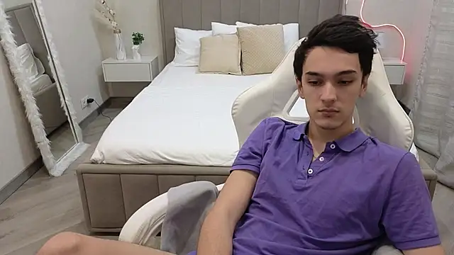 Snapshot of MoonlinSkinn chatting on January 15, 2026, 1:10 am MoonlinSkinn online show from January 15, 2026, 1:10 am