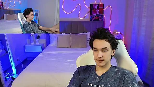 Snapshot of MoonlinSkinn chatting on February 16, 2026, 1:02 am MoonlinSkinn online show from February 16, 2026, 1:02 am