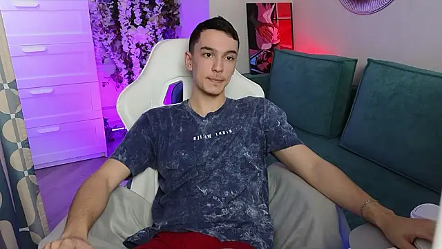 Snapshot of MoonlinSkinn chatting on February 20, 2026, 6:26 am MoonlinSkinn online show from February 20, 2026, 6:26 am