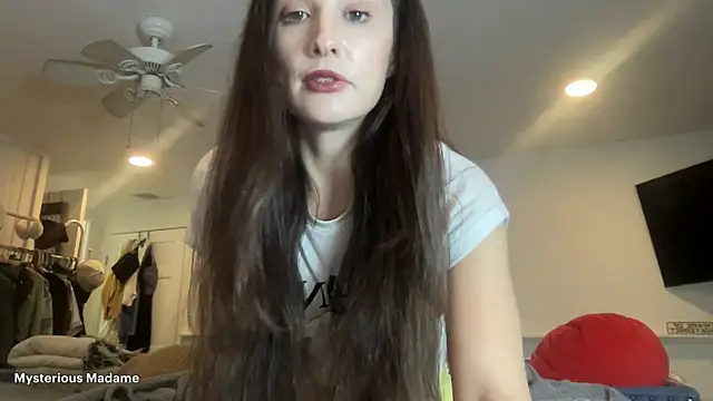 Snapshot of MysteriousMadam chatting on January 17, 2026, 1:21 am MysteriousMadam online show from January 17, 2026, 1:21 am