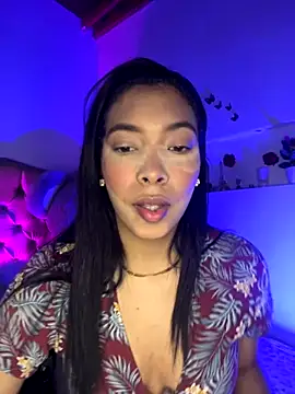 Snapshot of KarolRojas_22 chatting on December 4, 2025, 8:17 pm KarolRojas 22 online show from December 4, 2025, 8:17 pm