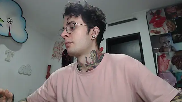 CryBoy13 online show from November 29, 2025, 2:03 am