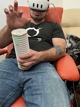 Snapshot of 2addictivelyhorny chatting on February 20, 2026, 6:59 am 2addictivelyhorny online show from February 20, 2026, 6:59 am