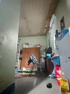 Snapshot of LianLaz chatting on December 19, 2025, 7:48 am LianLaz online show from December 19, 2025, 7:48 am