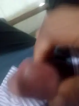 Snapshot of LovelyHughes chatting on March 4, 2026, 6:14 pm LovelyHughes online show from March 4, 2026, 6:14 pm