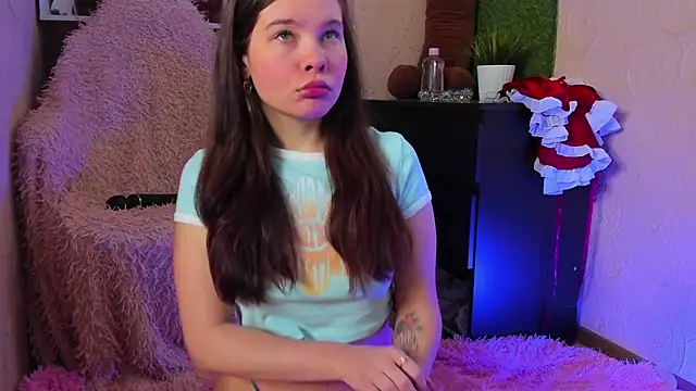 Snapshot of amelialy chatting on December 1, 2025, 7:46 am amelialy online show from December 1, 2025, 7:46 am