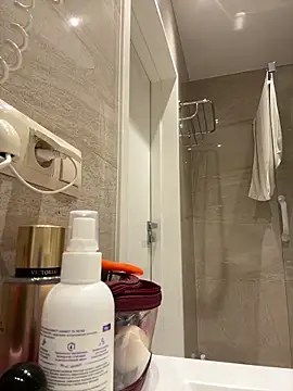 TomilaSi online show from April 5, 2026, 6:16 pm