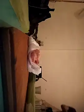 Snapshot of tomas111k chatting on February 6, 2026, 7:50 pm tomas111k online show from February 6, 2026, 7:50 pm