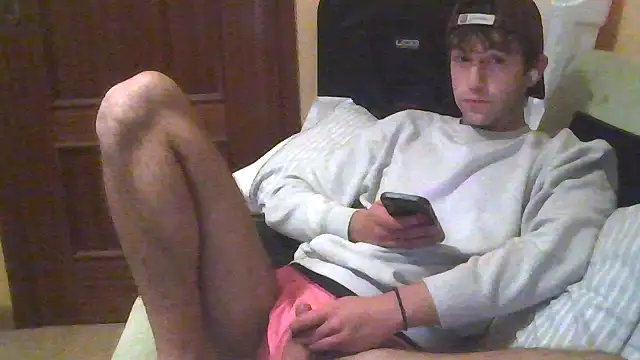 Snapshot of Hugoo_21 chatting on December 13, 2025, 11:10 pm Hugoo 21 online show from December 13, 2025, 11:10 pm