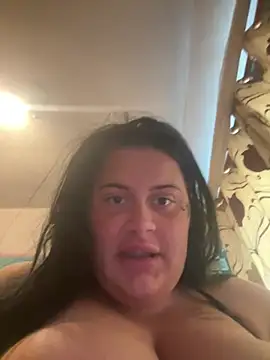 Snapshot of CurvyAyla chatting on August 7, 2026, 9:11 am CurvyAyla online show from August 7, 2026, 9:11 am