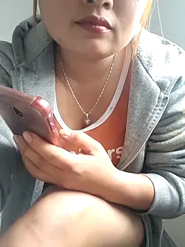 Snapshot of mai-mai-97 chatting on March 9, 2026, 8:29 am mai-mai-97 online show from March 9, 2026, 8:29 am