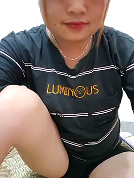 Snapshot of mai-mai-97 chatting on April 7, 2026, 3:23 pm mai-mai-97 online show from April 7, 2026, 3:23 pm