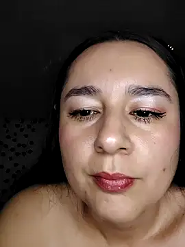 Snapshot of Dulce_fire1 chatting on December 18, 2025, 11:05 am Dulce fire1 online show from December 18, 2025, 11:05 am