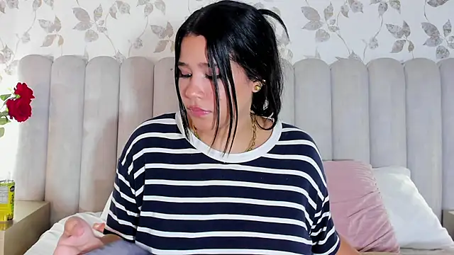 Snapshot of Lizz_Bunny chatting on February 3, 2026, 2:53 am Lizz Bunny online show from February 3, 2026, 2:53 am