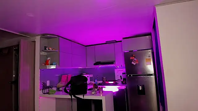 Snapshot of SaraAndrade_ chatting on January 5, 2026, 10:35 pm SaraAndrade online show from January 5, 2026, 10:35 pm