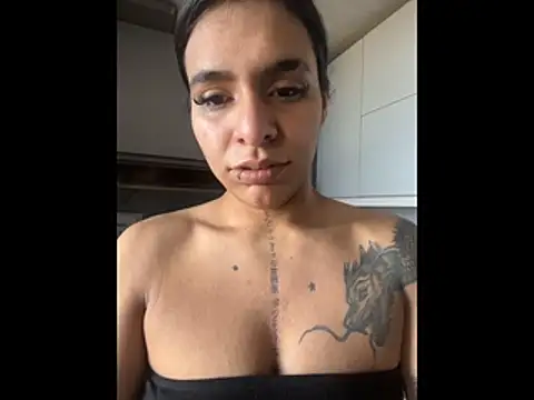 Snapshot of SaraAndrade_ chatting on January 7, 2026, 1:02 pm SaraAndrade online show from January 7, 2026, 1:02 pm