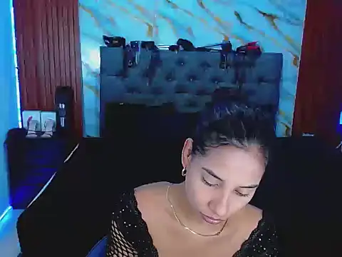 Snapshot of Meryandcris chatting on December 3, 2025, 1:31 pm Meryandcris online show from December 3, 2025, 1:31 pm