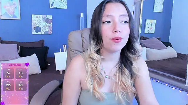 Snapshot of SophieMillan1 chatting on November 26, 2025, 2:51 pm SophieMillan1 online show from November 26, 2025, 2:51 pm