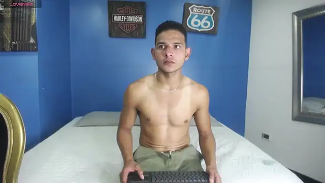 Angel Dusstt  online show from December 16, 2025, 12:54 pm