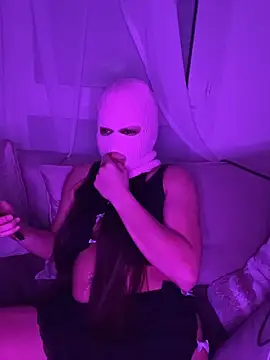 Snapshot of linaatchikita chatting on March 7, 2026, 10:51 pm linaatchikita online show from March 7, 2026, 10:51 pm