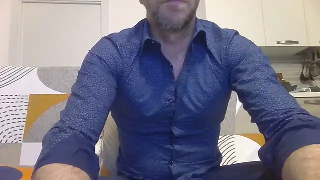 Eroshotlicker online show from March 5, 2026, 9:55 pm