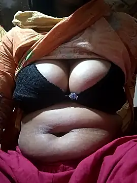 Snapshot of Jhunaki_789 chatting on December 14, 2025, 9:47 am Jhunaki 789 online show from December 14, 2025, 9:47 am