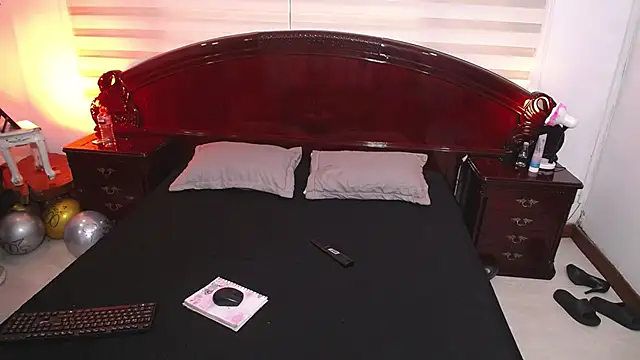 Snapshot of jacko_Charlotte chatting on December 15, 2025, 8:35 pm jacko Charlotte online show from December 15, 2025, 8:35 pm