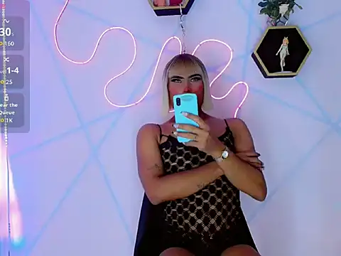 Snapshot of Natasha__Hot_ chatting on December 14, 2025, 11:42 pm Natasha Hot online show from December 14, 2025, 11:42 pm