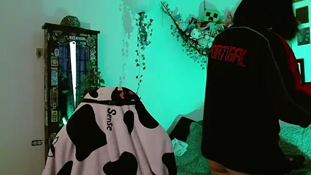 Snapshot of Layla_quinn chatting on January 16, 2026, 4:11 pm Layla quinn online show from January 16, 2026, 4:11 pm