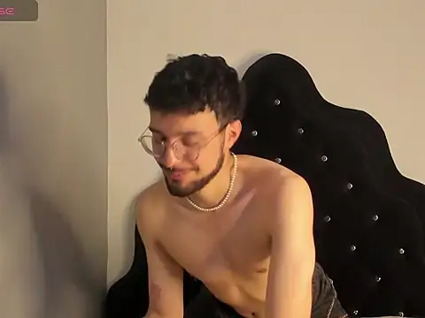 JonnyGreey online show from December 4, 2025, 8:06 pm