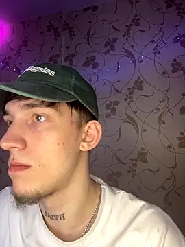 Snapshot of Rabizoon chatting on November 27, 2025, 4:20 pm Rabizoon online show from November 27, 2025, 4:20 pm