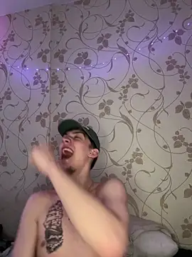 Snapshot of Rabizoon chatting on November 30, 2025, 9:35 am Rabizoon online show from November 30, 2025, 9:35 am