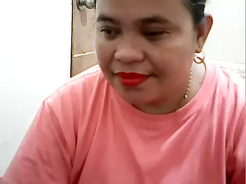 cutechubby online show from March 28, 2026, 12:43 am