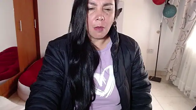 Snapshot of vivian-milf chatting on November 26, 2025, 1:23 pm vivian-milf online show from November 26, 2025, 1:23 pm