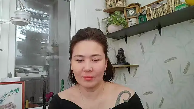 Snapshot of Nettie_Allie chatting on February 3, 2026, 11:04 am Nettie Allie online show from February 3, 2026, 11:04 am