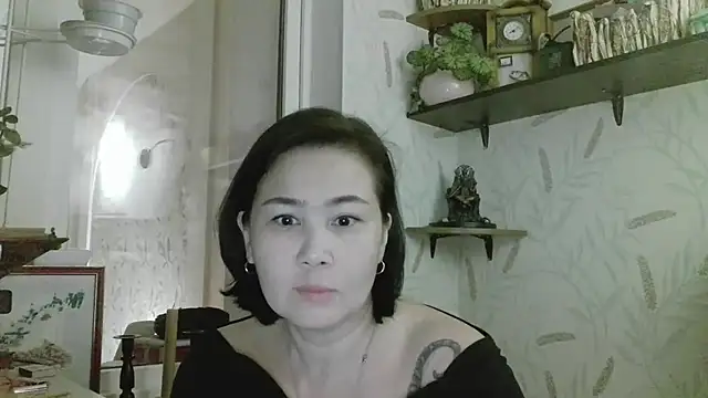 Snapshot of Nettie_Allie chatting on February 16, 2026, 7:32 pm Nettie Allie online show from February 16, 2026, 7:32 pm