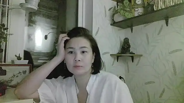 Snapshot of Nettie_Allie chatting on February 25, 2026, 6:50 pm Nettie Allie online show from February 25, 2026, 6:50 pm