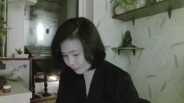 Snapshot of Nettie_Allie chatting on February 26, 2026, 7:35 pm Nettie Allie online show from February 26, 2026, 7:35 pm