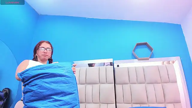 melany love0 online show from March 29, 2026, 12:54 am